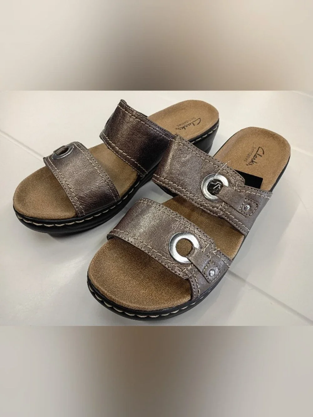 Clarks Women Metallic Brown Double-Strap Slide Sandals
